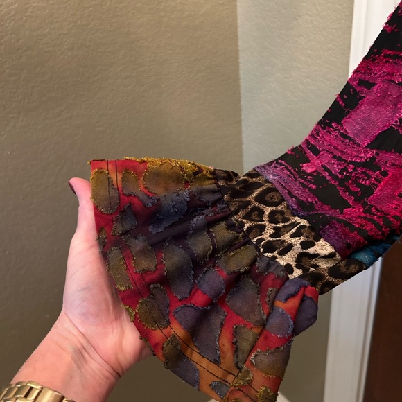 Calessa Vibrant Multicolor Top Size Large sku#92 - Picture 4 of 12